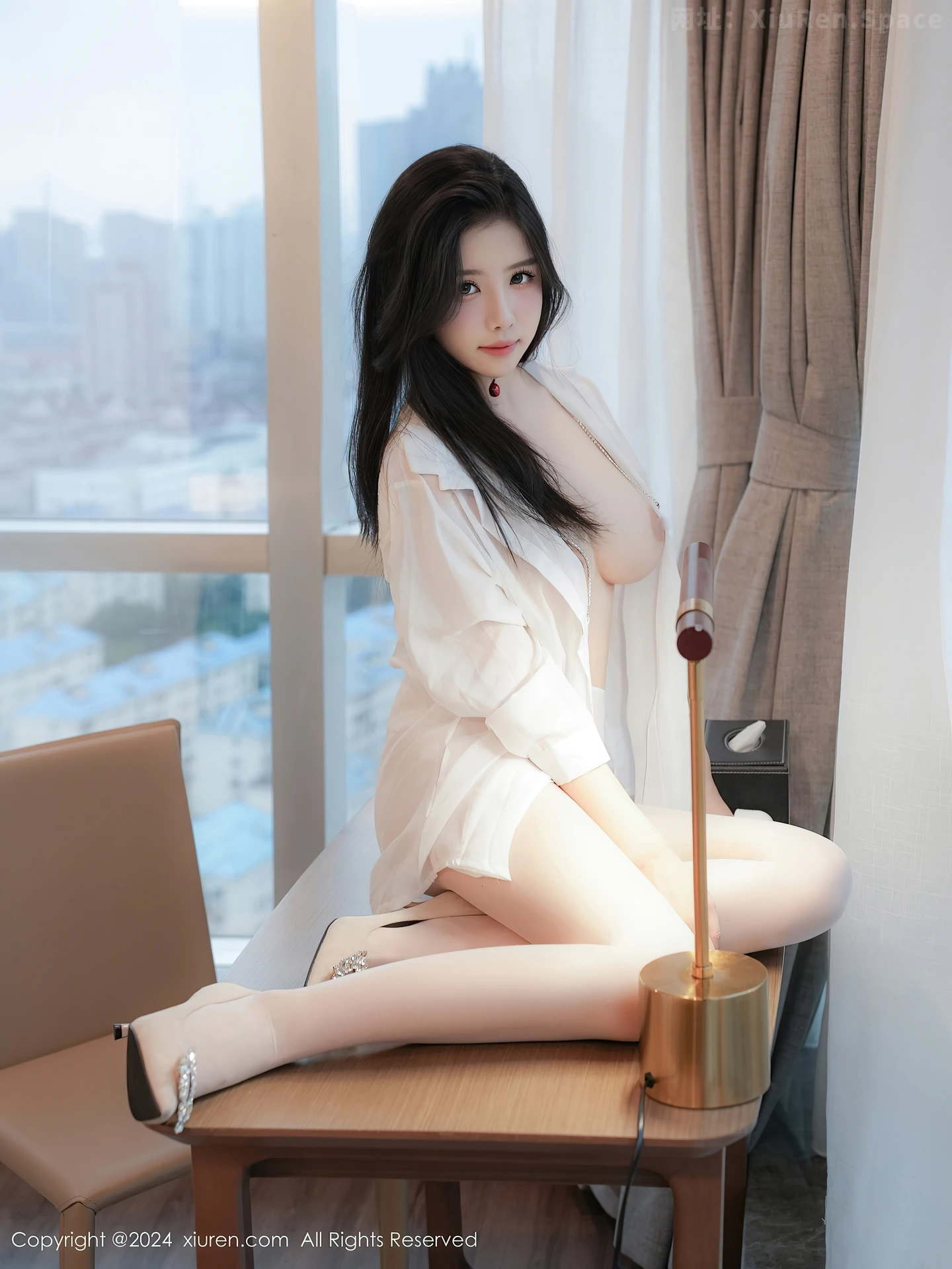 图片[2]-[XiuRen秀人网] VOL.9667 模特袁圆性感白色衬衣配超薄无内白丝秀曼妙身材撩人诱惑写真72P-秀人网官方网站